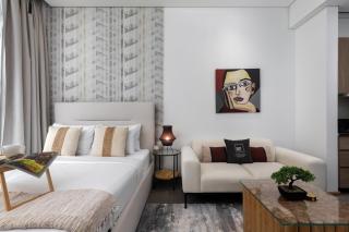 Maison Privee - Serene Studio Escape with Balcony in JVC - 8