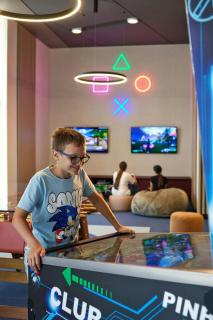 Sheraton Dubrovnik Riviera Hotel - 8