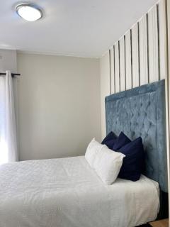 Cozy Urban Escape 1 Bed Hideaway - 5