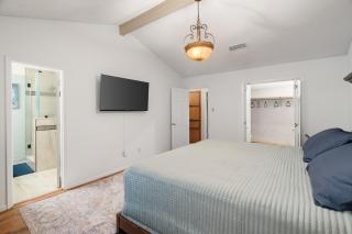 Family Retreat in DFW with Pool, Games, Relax and Enjoy - 2