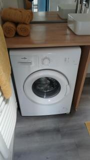 T2 refait à Neuf au calme avec TV et Fibre - 4