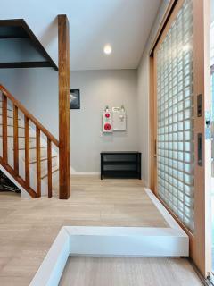 15-minute walk from Shinsaibashi, 6LDK, Japanese-style room, extra-large terrace - 8