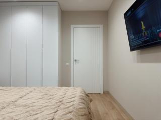 Volare Eastside View NB Stays - 5