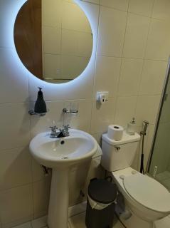 Apartamento Amplio Cerca de Todo con Seguridad y con Todas las Comodidades de un Hospedaje Renovado y Totalmente Equipado, ademas Tene Wi-Fi de Alta Velocidad - 4