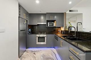 Penthouse Retreat in Heart ofCBD - Melbourne - 5