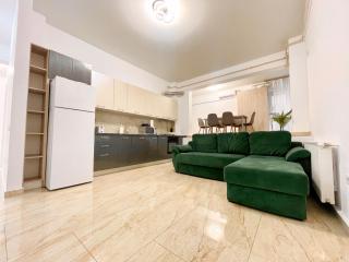 Central Address 25 - Palace of Parliament Area - 4