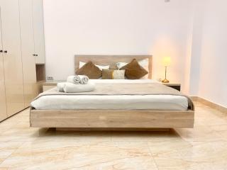 Central Address 25 - Palace of Parliament Area - 0