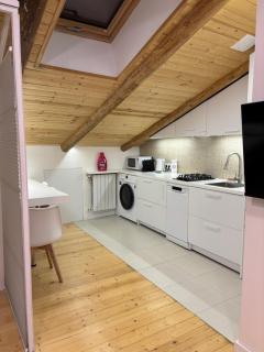 Coziest, brightest and newest - 6