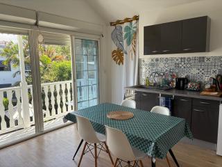 La Villa Morgane 3 étoiles - Charmant appartement avec piscine - 8