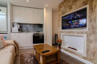 Modern Studio Apartment with Free Wifi - 0