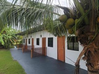 Tranquility and peace away from the crowd - 0