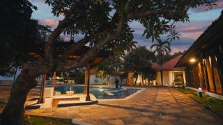 K's Beach Resort - 1