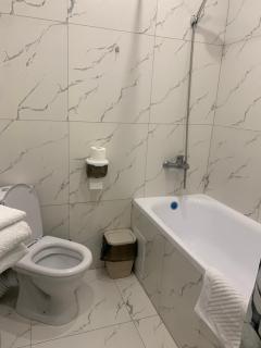 Евродвушка около посольства США - 8