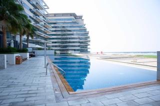 Luxury Jr. 1BR in Mayan Yas Island - 9