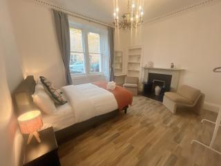 Modern apartment - Edinburgh - 1