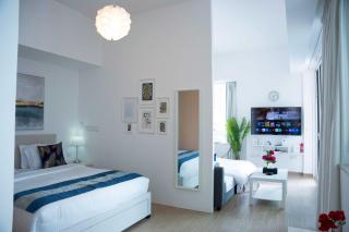 Luxury Jr. 1BR in Mayan Yas Island - 8