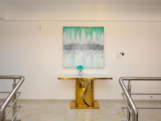 Archie's Dream Home - 4