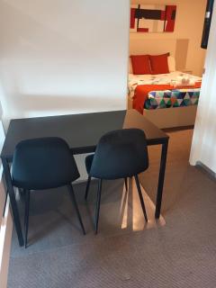 Cozy 1 Bed Apartment - 2 Min to Queen VIC Market - 5