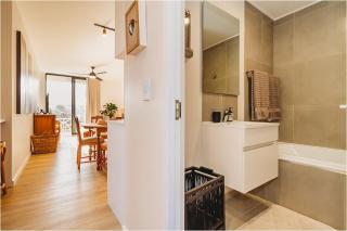 George City Centre Stunning Mountain views - 1