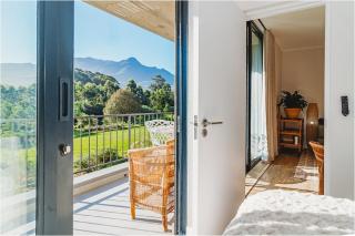 George City Centre Stunning Mountain views - 7