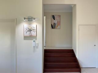 Steps from Sunnybank Hills Shopping Spacious Home - 5