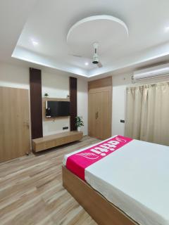 Premium bedroom with washroom 101 I Zero mile - Patna - 2