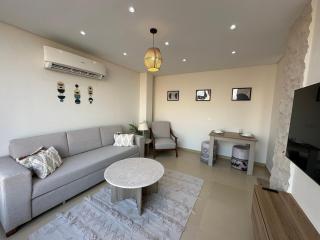 First Row to Pyramids 2BDR Apt - Cairo - 8