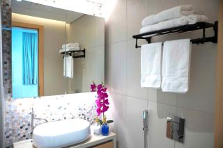 Luxury Jr. 1BR in Mayan Yas Island - 3