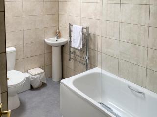 Rosecraddoc Manor - Riverbank - 3