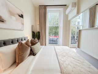 Bright & Stylish Apartment in Prime London - 1