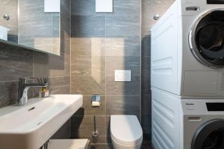 Beautiful Modern family apartment with free parking - 6