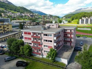 Beautiful Modern family apartment with free parking - 6