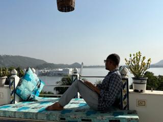 Nirvana Haveli by the Lake - 7