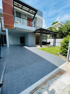 Vibe Phuket Private Rooms in Shared Villa Some Shared Bathrooms - 5