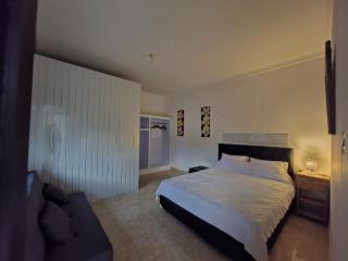 Hillside guest house and restaurant - 0