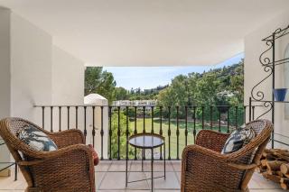 Beautiful Golfside Hideaway - 8