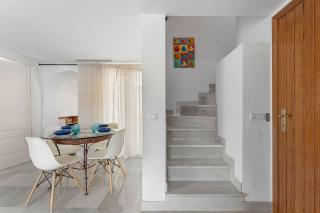 Beautiful Golfside Hideaway - 1