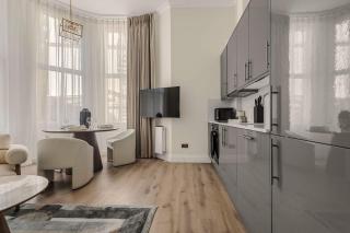 Modern South Kensington One-Bed - 2