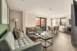 Contemporary 3 Bed London Apartment - 0