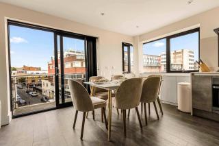 Contemporary 3 Bed London Apartment - 7