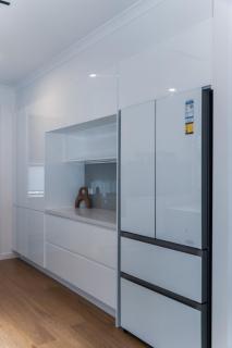 Luxury 4BR w Modern Kicthen & fantastic location - 2