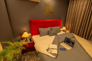 CineVista by Svobo 3BhkLuxe Bollywood Loft Qutub - 3