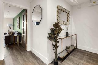 East London 2BR Retreat - 4