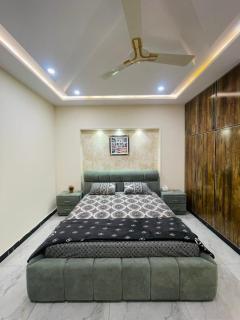 Luxury home in Multan - 8