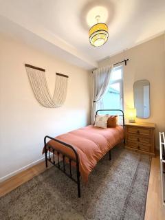 This Must Be The Place - 3 BR East Belfast Home - 3