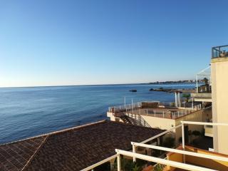 Appartamento fronte mare Taormina - relax e posizione top - 0