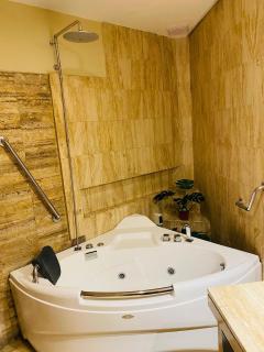 Apto/ cama king2 en el centro Miraflores - 8