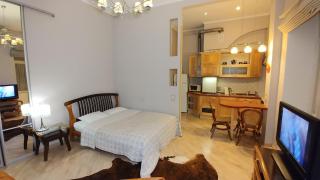 31B, Yevhena Chykalenka St, - 0