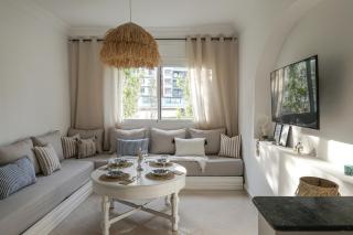 Blu Marea 2 Bedroom Near Beach and TGV - 5