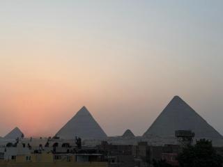 Pyramids Art View Inn - 7